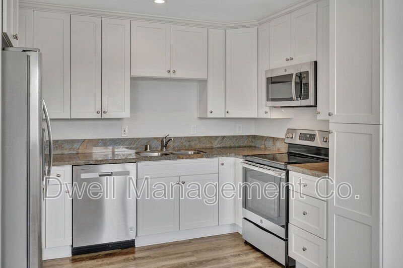 Primary Photo - 805 N 3rd St