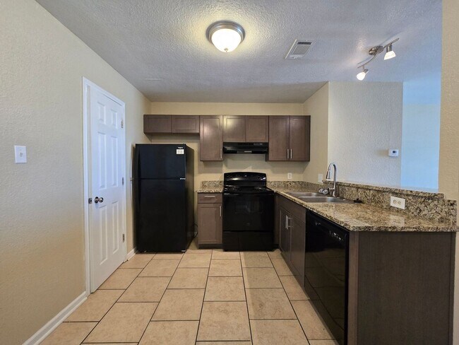 Building Photo - HOME FOR THE HOLIDAYS SPECIAL - AVAILABLE ...