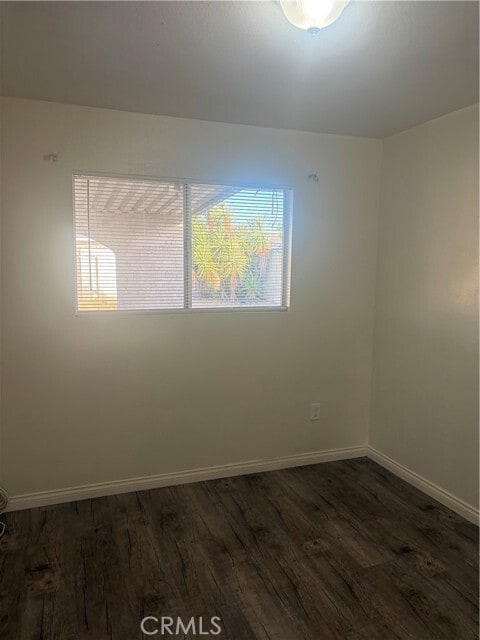 Building Photo - 8636 Tamarind Ave