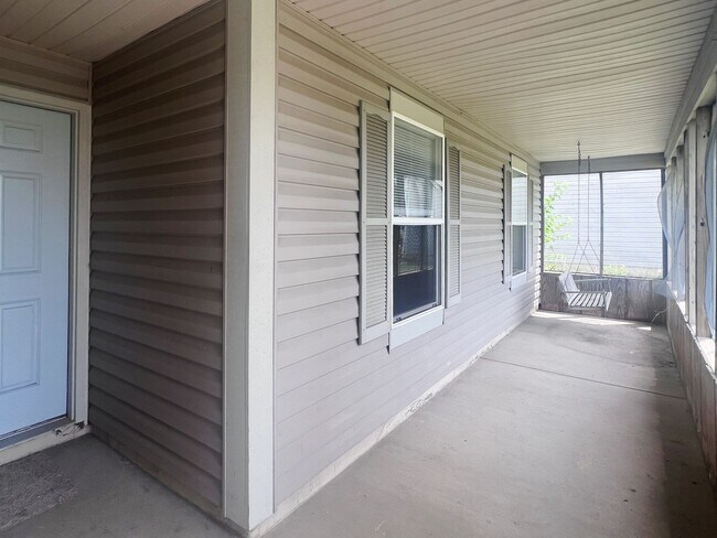 Foto del edificio - 3B2B Ranch Fenced yard+screen room