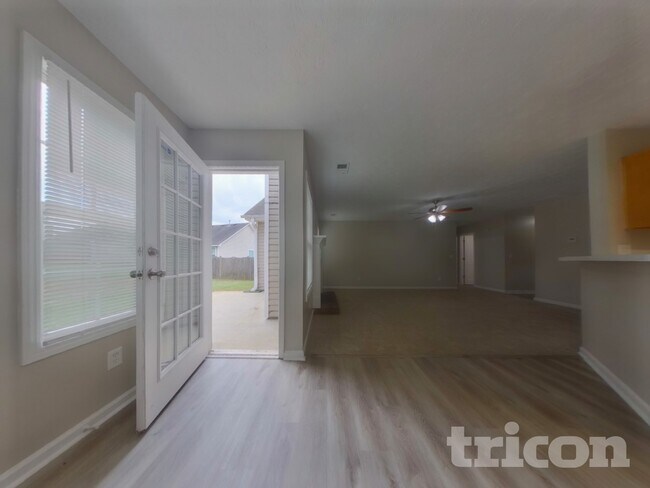 Foto del edificio - 225 Charleston Pl