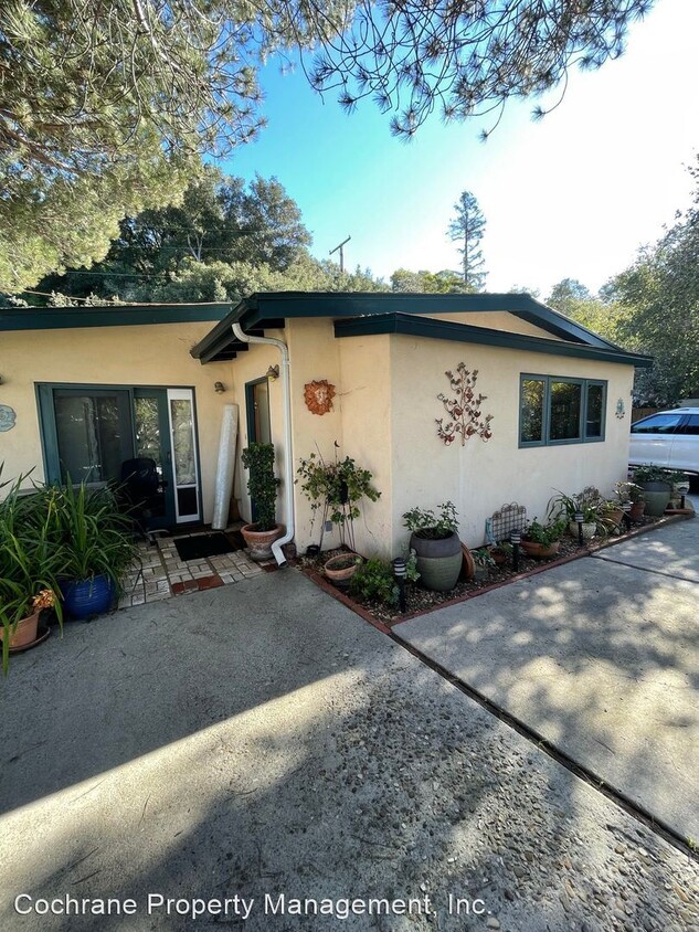 Primary Photo - Studio, 1 bath House - 1615 Hillside Rd (ADU)