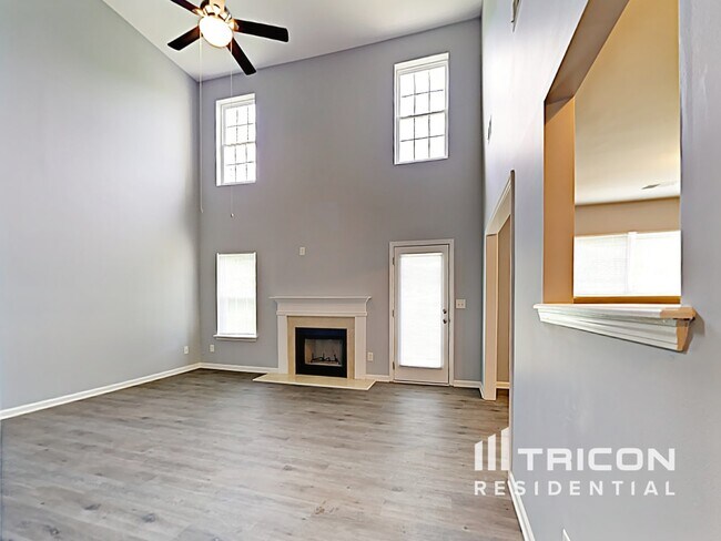 Building Photo - 1430 Rheo Ct NW