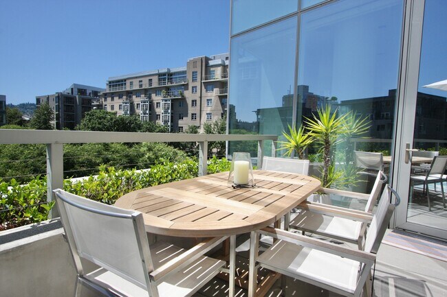 Foto del edificio - 1075 NW Northrup St