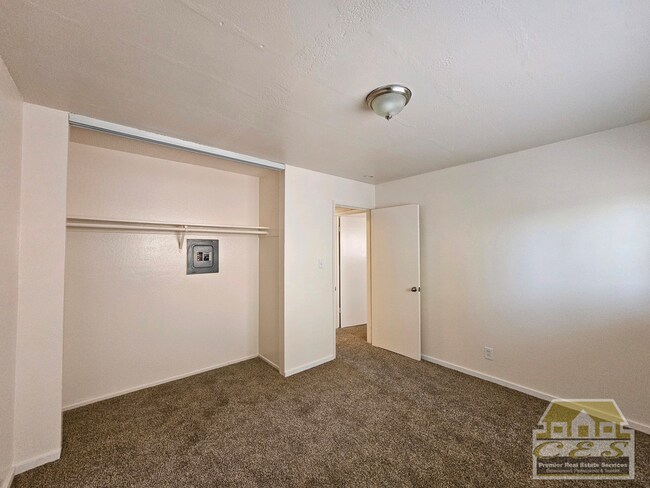 Building Photo - Valle Vista 4 plex - Vallejo