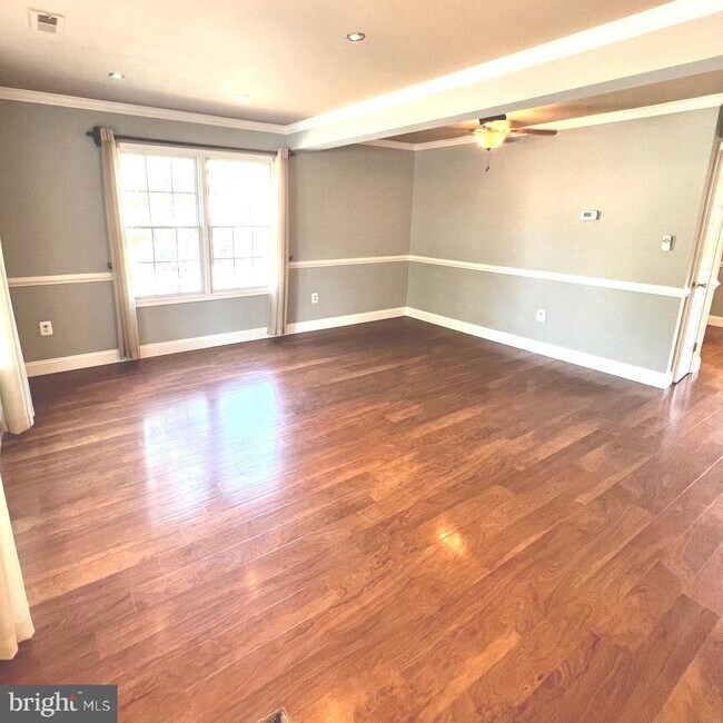 Building Photo - 14846 Rising Sun Ln