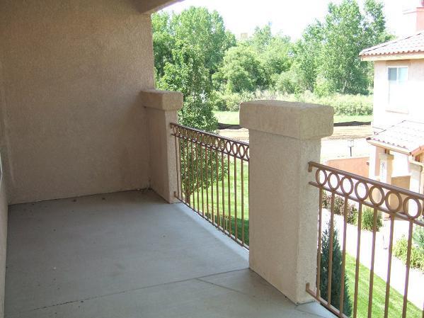 Primary Photo - Gorgeous 2 Bedroom Condo with 2 Car attach...