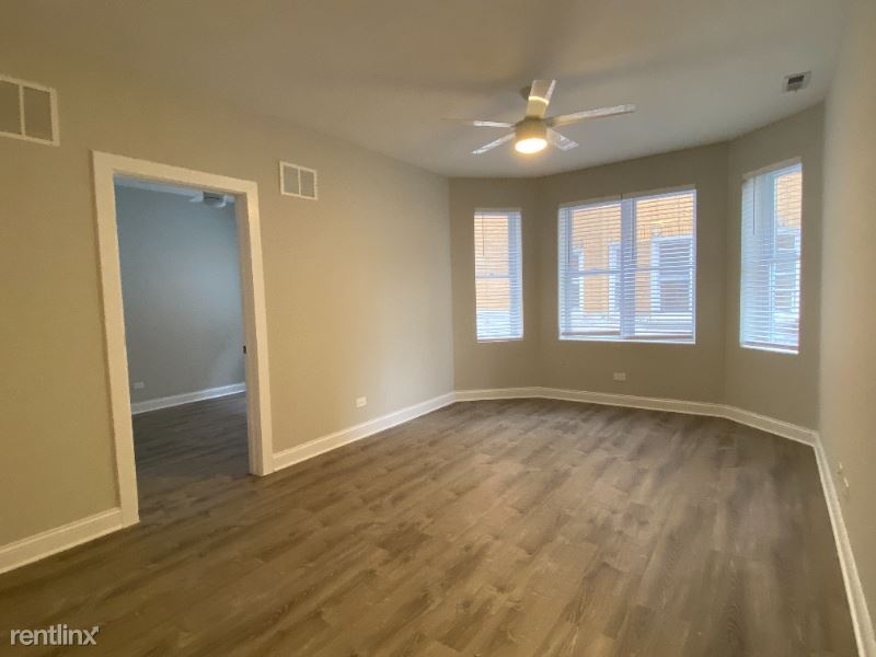 Foto principal - 3108 N Milwaukee Ave