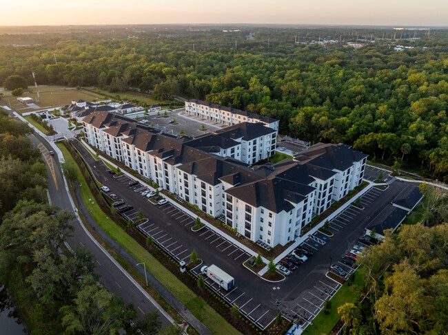 Building Photo - Douglas Grand at Telecom Parkway