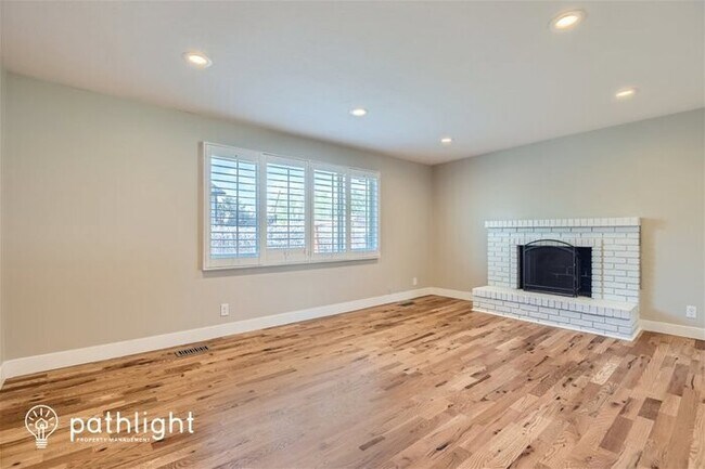 Building Photo - 409 E 10185 S, Sandy, UT, 84070
