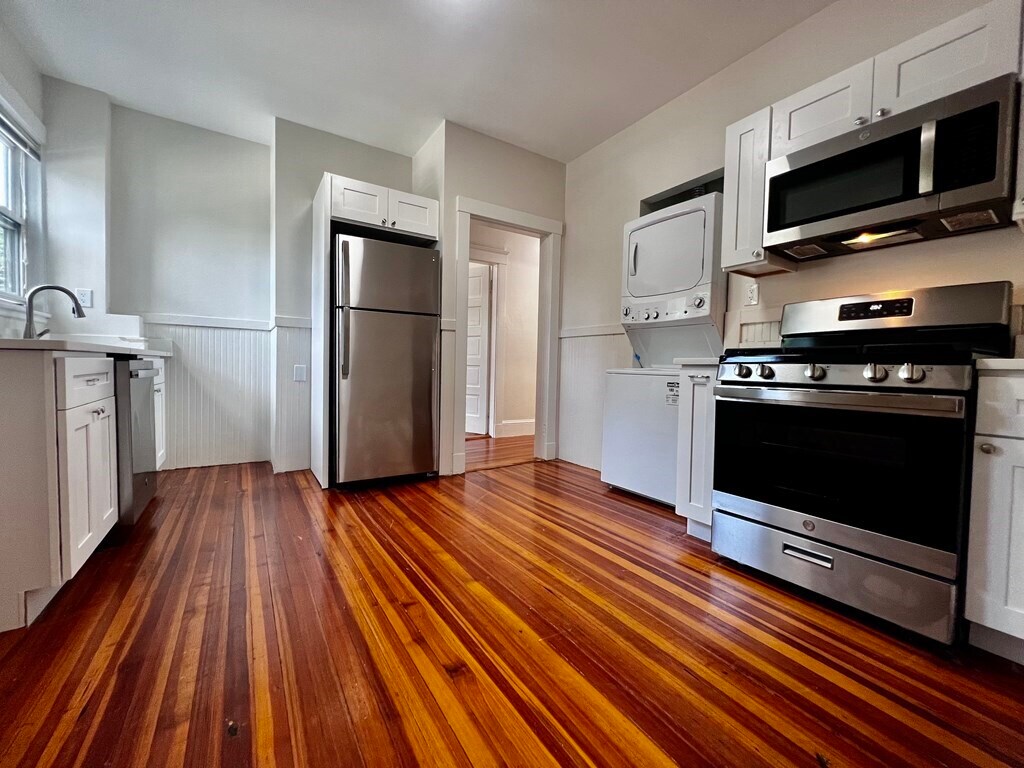 Foto principal - 277 Highland Ave