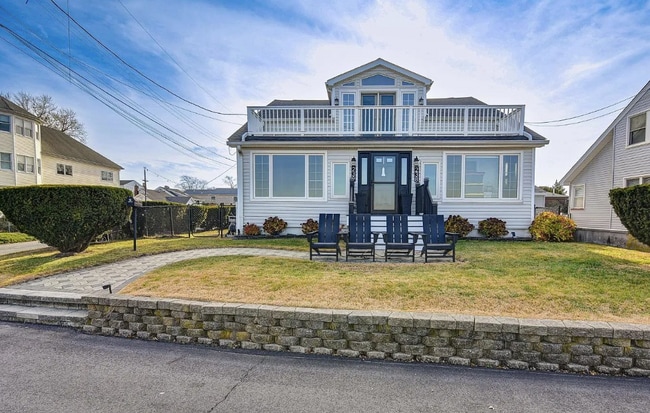 Building Photo - 239 Shoreland Cir