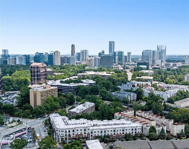 Foto del edificio - 3636 Habersham Rd NW