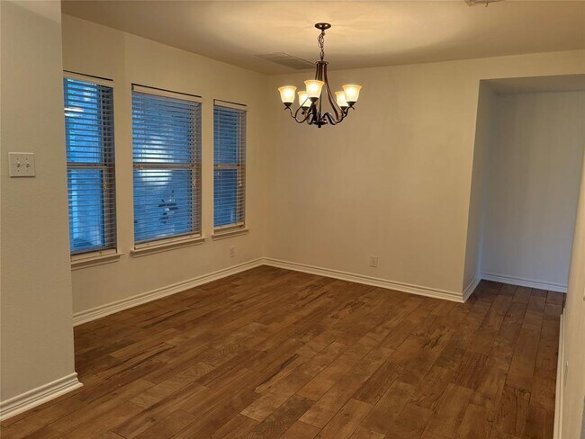 Foto del edificio - 88 Elm Hill Ct