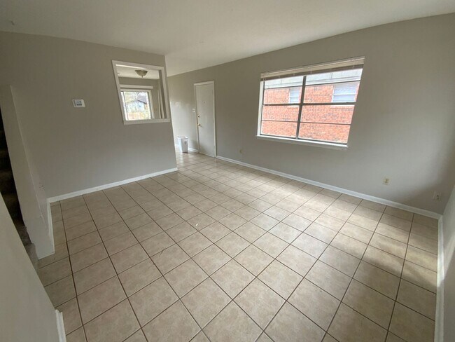 Foto del edificio - 1311 Madden Rd