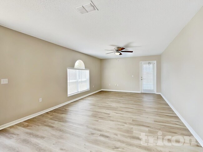 Foto del edificio - 3691 Wellington Ln