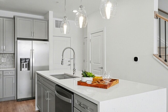 Building Photo - 20036 Coral Wind Ter