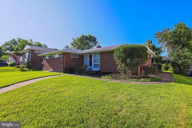 Foto del edificio - 3219 Northbrook Rd