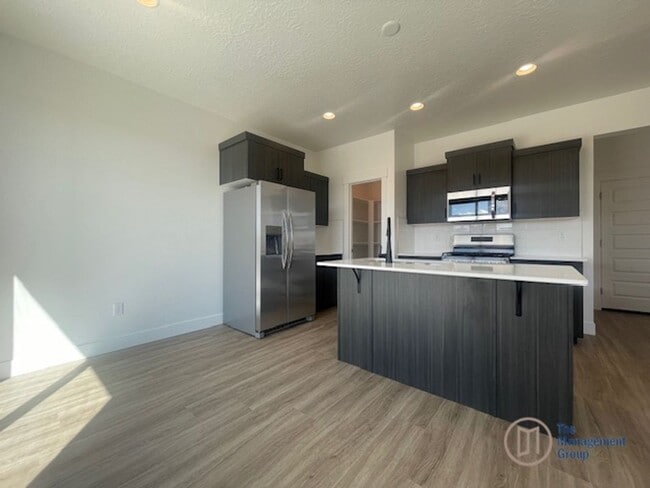Building Photo - Brand New Desert Providence