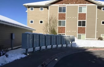 Building Photo - 2220 Baxter Ln