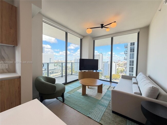 Foto del edificio - 11 NE 6th St