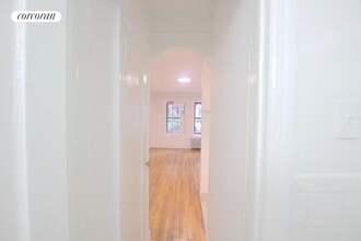 Building Photo - 856 W End Ave
