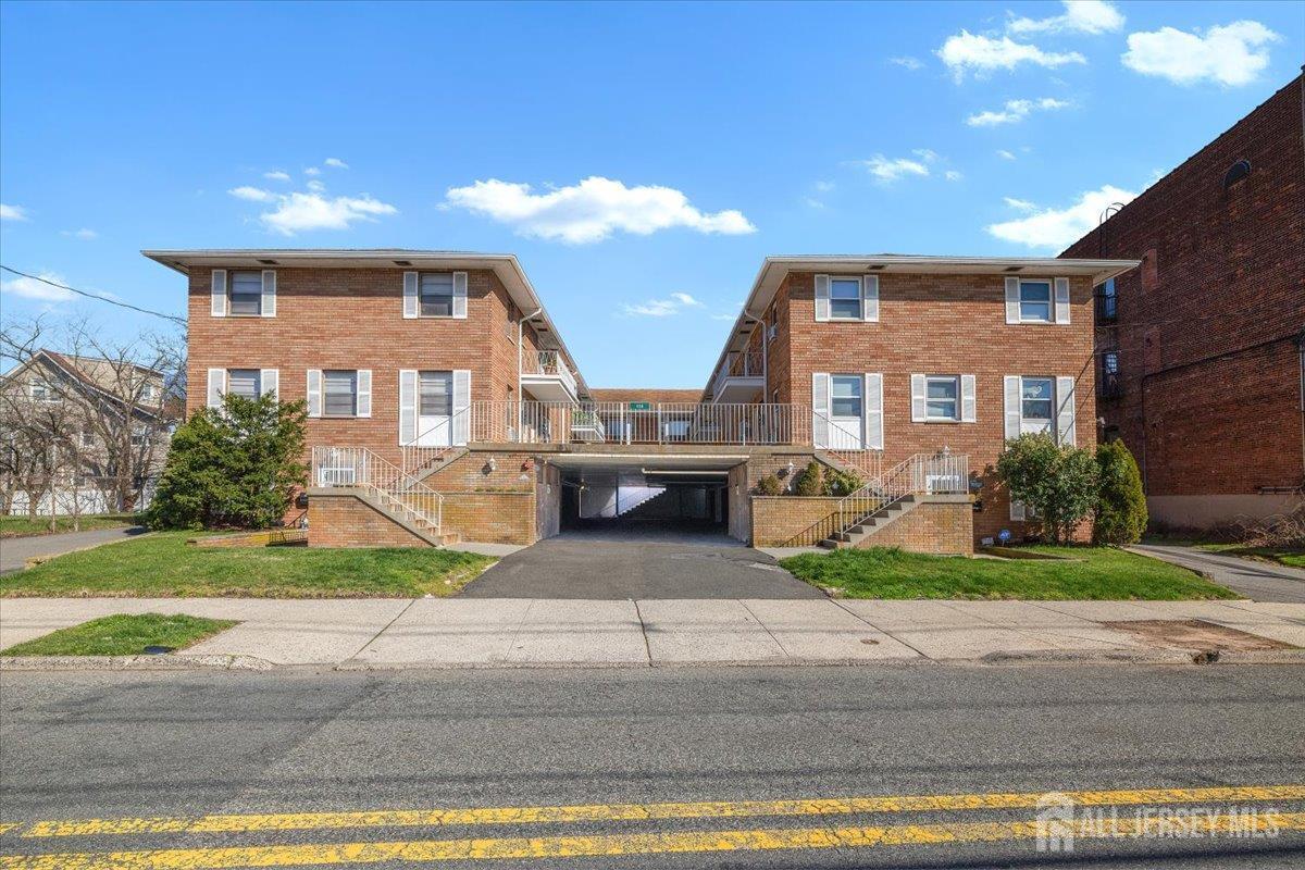 Primary Photo - 435 Teaneck Rd