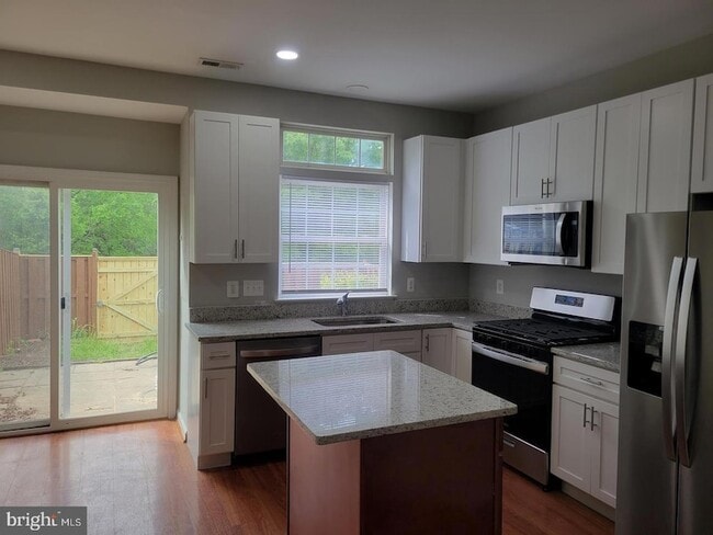 Photo - 44189 Litchfield Terrace Townhome
