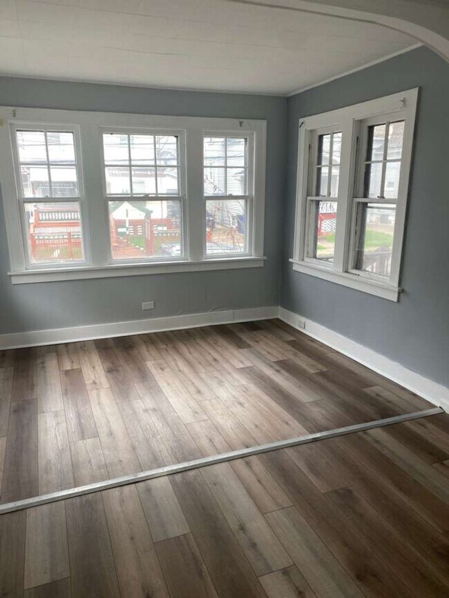 Foto del edificio - 3540 W 61st St