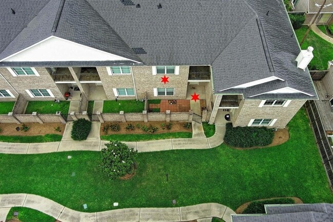 Foto del edificio - 2865 Westhollow Dr