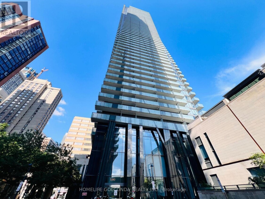 Photo principale - 1080-1080 Bay St.