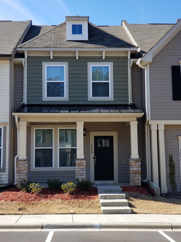 Foto principal - 1080 Kenross Dr