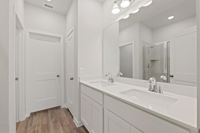 Foto del edificio - 21002 Armstrong County Dr
