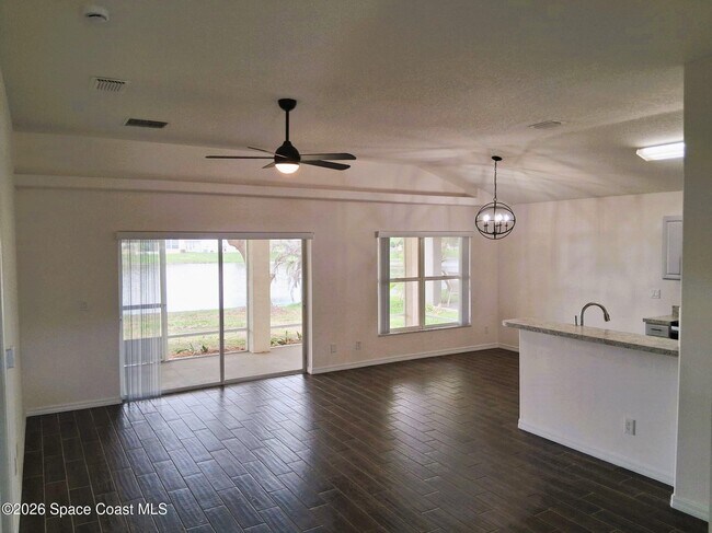 Foto del edificio - 1152 Bainbury Ln