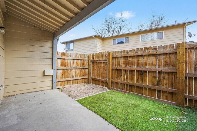 Foto del edificio - 1044 Coronado Pkwy S