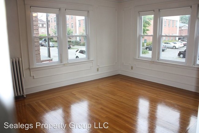 Foto del edificio - 107 Medway St