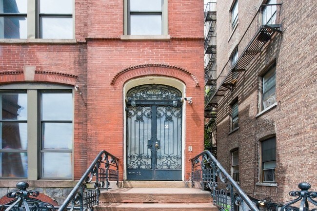 Building Photo - 887 Saint Nicholas Ave