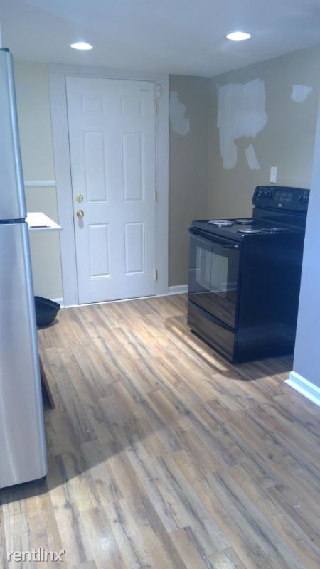 Foto principal - 196 Pettingill St