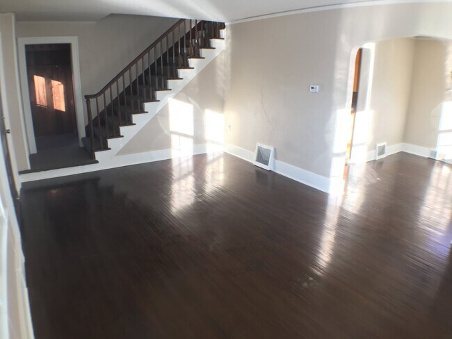 Foto del edificio - 920 4th Ave SE
