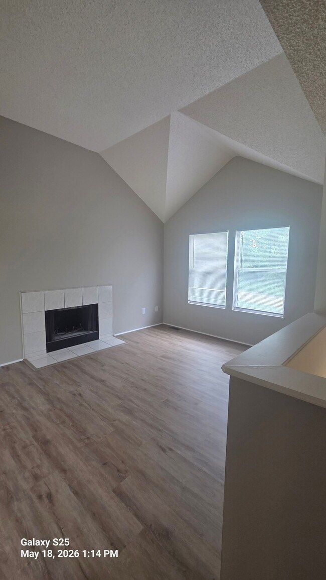 Foto del edificio - 3312 N Virginia Ave