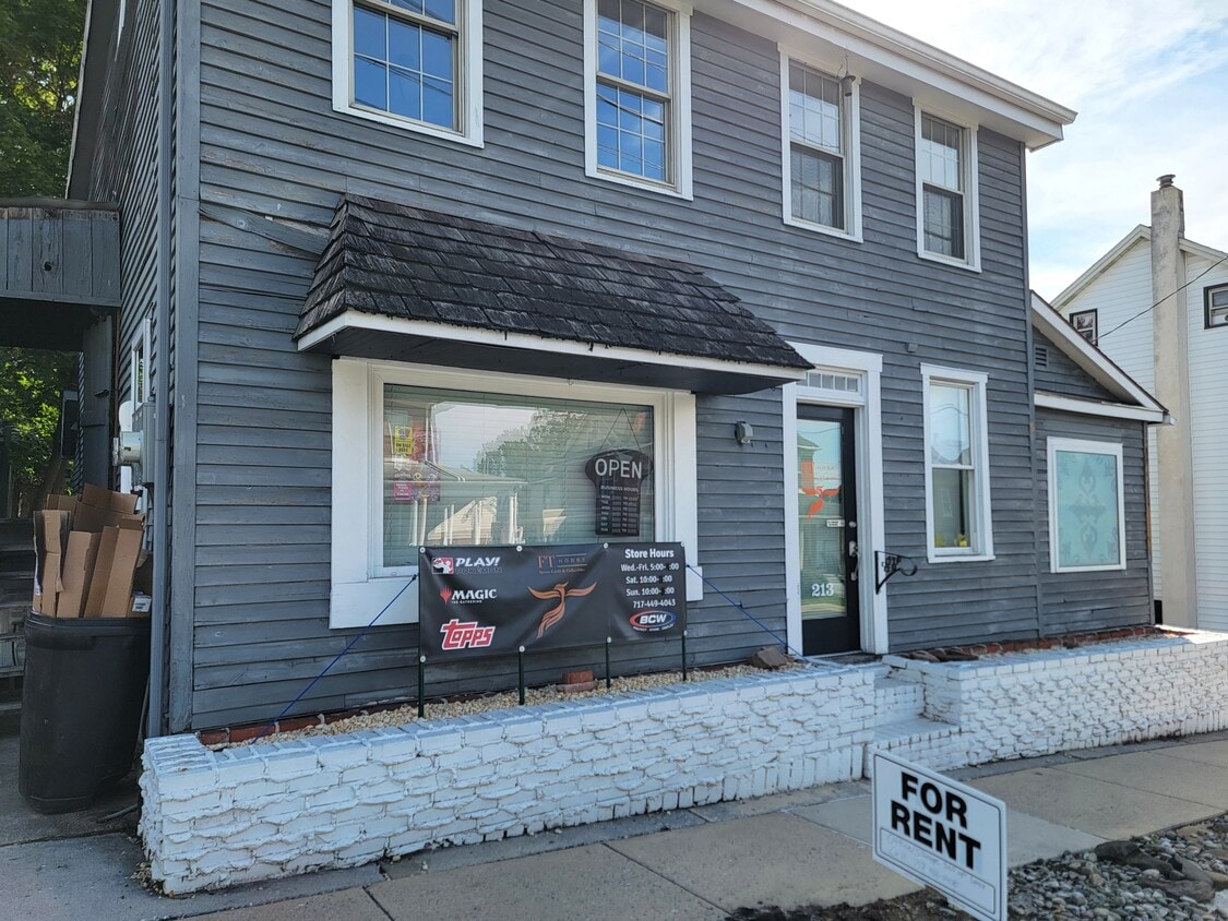 Primary Photo - 213 N Market St