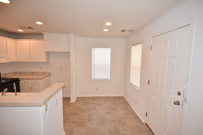 Foto del edificio - 10010 Sugarvine Ln