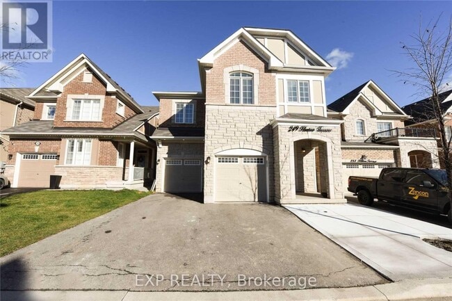 Building Photo - 249 Hinton Ter