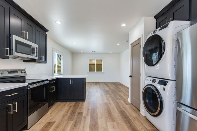 Photo - 1329 Apartment