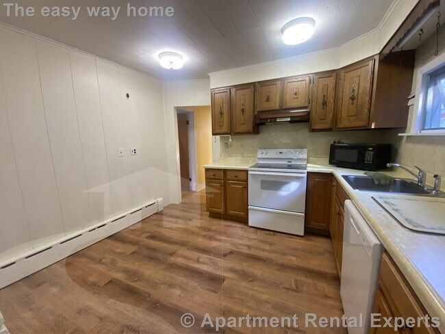 Foto del edificio - Somerville/Davis Square 2 Bedroom with Dis...