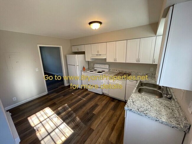 Foto del edificio - 212-C Ewing Dr. - Nashvile, TN 37207