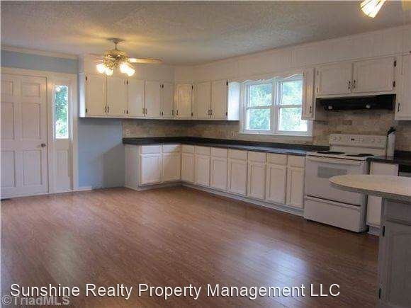 Building Photo - 3 br, 2.5 bath House - 3045 US Hwy 311