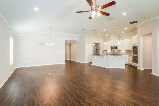 Foto del edificio - 13292 Avery Park Ln
