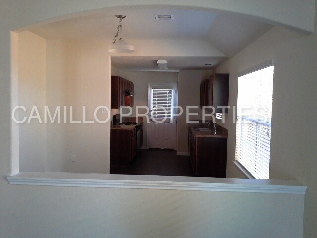 Foto del edificio - 5567 Latta Plantation Dr