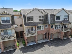 Building Photo - 2878 Barclay Wy